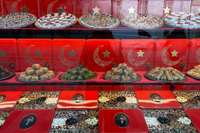 Постучись в его дверь. Как провести незабываемые выходные в турецком городе, который заменил россиянам Париж и Дубай