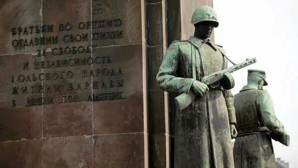 "Иваны-то лучше нас живут!": как Польша из друга превратилась в ярого врага
