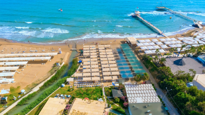 Консульство РФ в Турции взяло на контроль поиски пропавшей в Анталье туристки