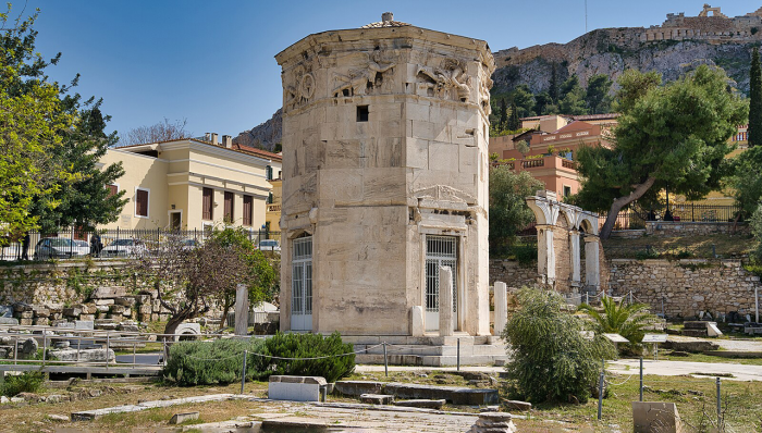 7 интересных фактов об Акрополе: цветной мрамор, исчезнувшая богиня и древняя метеостанция