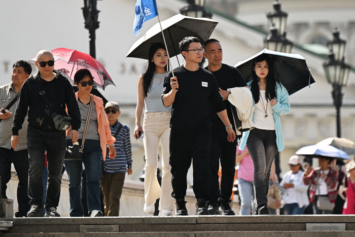 «Худшие туристы в истории». Россия отменила визы для китайцев. Почему в мире не любят путешественников из этой страны?