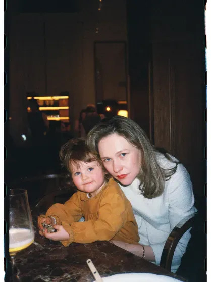 Художница Маша Янковская показала новые фото со свадьбы с возлюбленным, от которого ждёт ребёнка