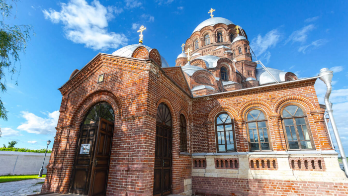 Пешком, на лодке или на осле: 9 мест, где нельзя ездить на машине