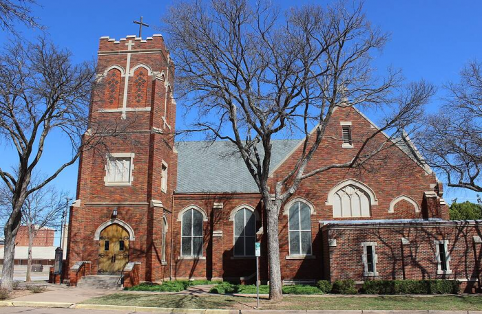 Двенадцать метров амбиций: история самого маленького небоскреба планеты