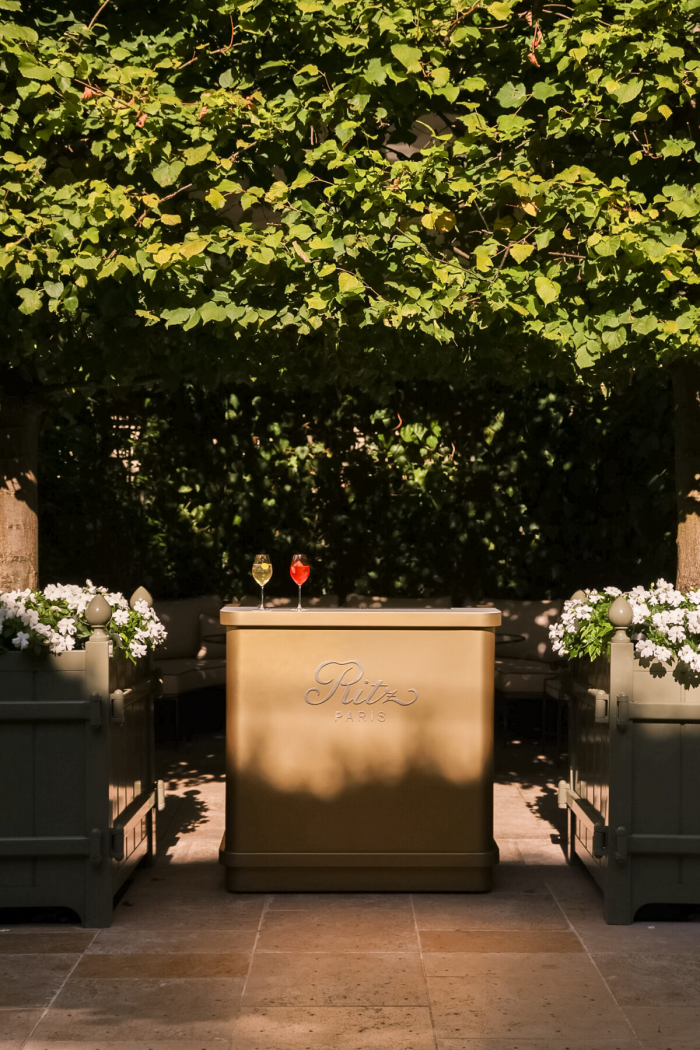 Лето в сердце Парижа: Ritz Bar Jardin возвращается