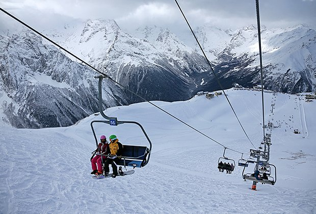 Куда поехать отдыхать в феврале 2026 года: идеи для путешествий по России, за границу и на море