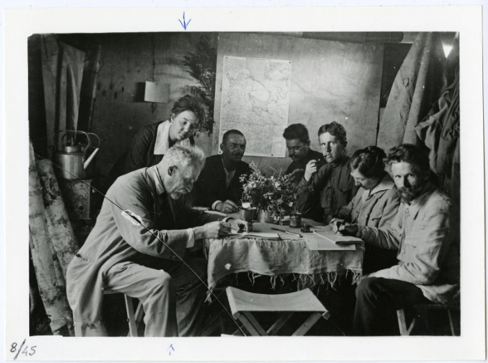 Натюрморт с селедкой