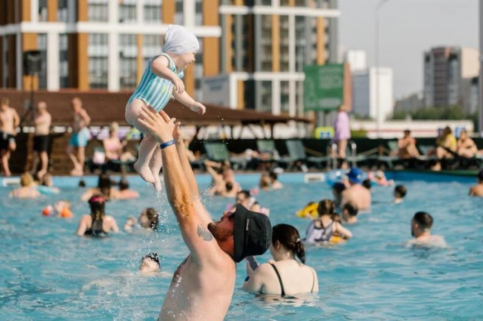 Где купаться летом 2026 года и сколько это стоит? Обзор пляжей и бассейнов Барнаула