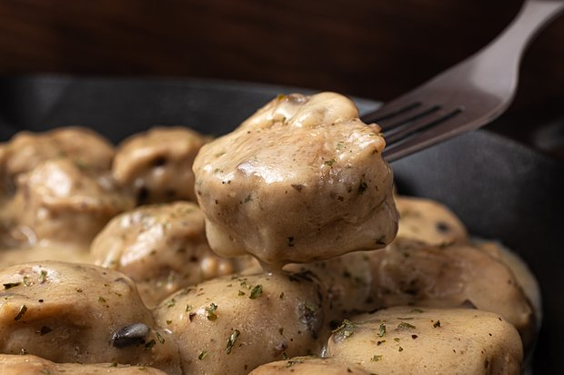 Горячие блюда на Новый 2026 год: пошаговые рецепты с фото, советы поваров