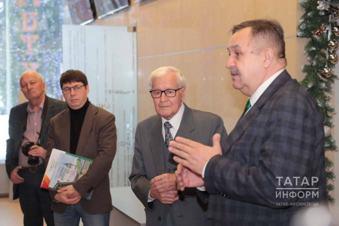 Фотосурәтләрдә – чын тарих: Казанда диктор Рөстәм Нәбиуллинның күргәзмәсе ачылды
