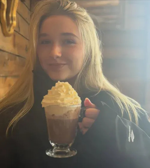 В Венеции, джунглях Бразилии и на Алтае: как отдыхают девушка Павла Дурова, Дэвид Бекхэм с дочерью, Надежда Стрелец и Мария Шарапова