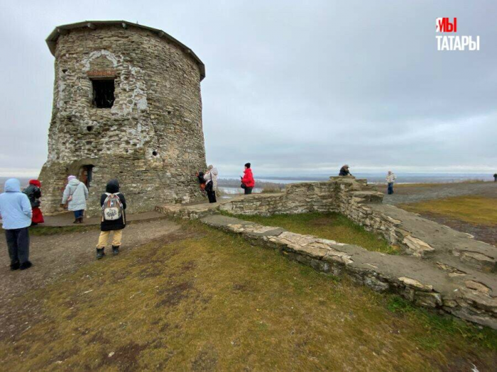 Путешествие по Средневековью, часть 5: Елабуга, Чертово городище и татарский некрополь