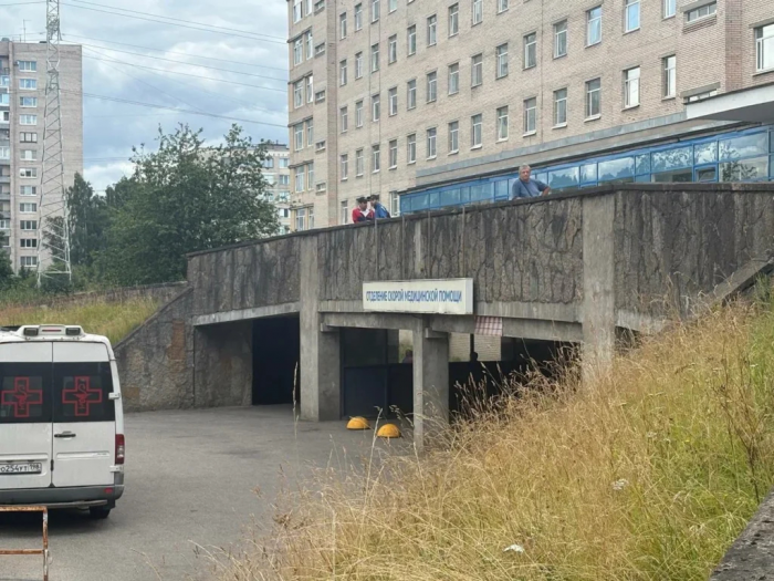 Маломобильные петербуржцы могут рассчитывать на помощь. Как Смольный реализует президентский проект