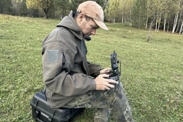 "От медведя не убежишь". Эксклюзивный репортаж из заповедника Яйлю, где живут косолапые