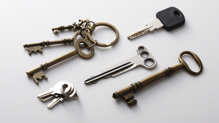 От деревянной болванки до чипа: увлекательная история ключей