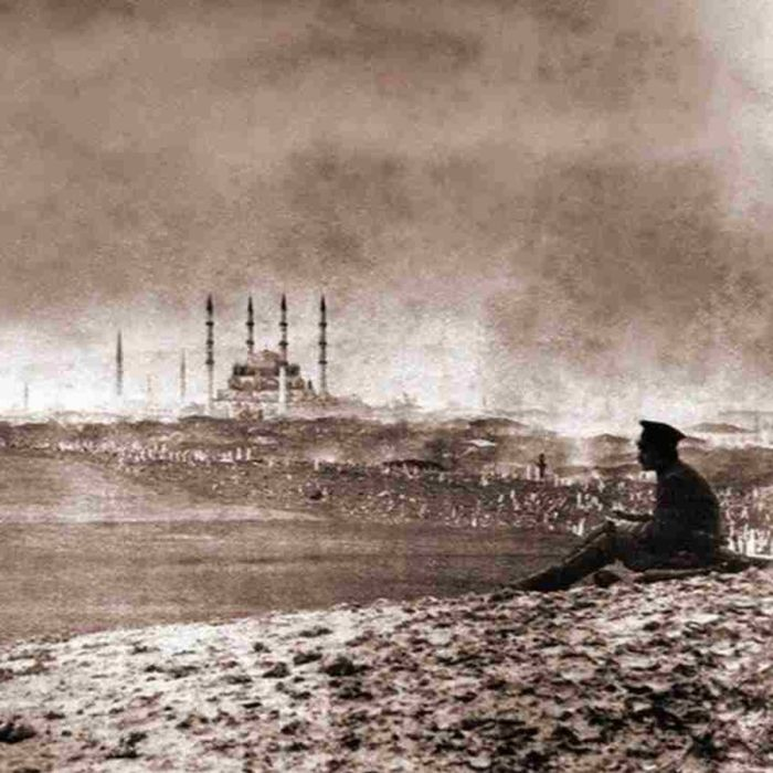 Как жилось русским эмигрантам в Турции после революции и почему им были не рады