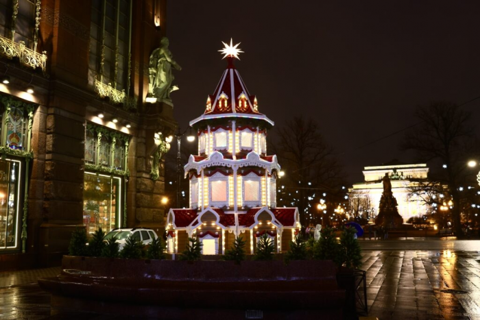 В Петербурге создали больше десятка мест для уникальных новогодних фото