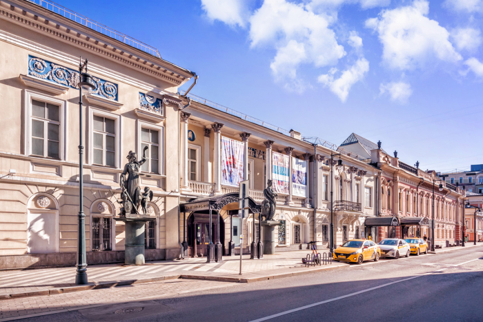 Москва в движении: прогулки по улицам разных эпох