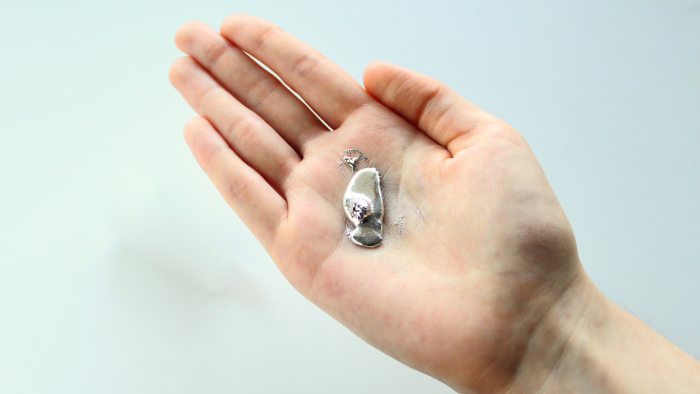 Галлий: металл, который тает в руках