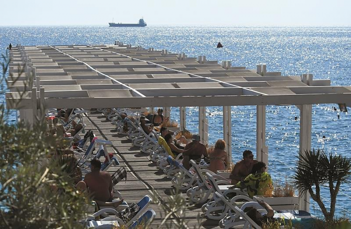 Куда поехать на море в сентябре 2026 года? Лучшие направления для пляжного отдыха в России и за границей