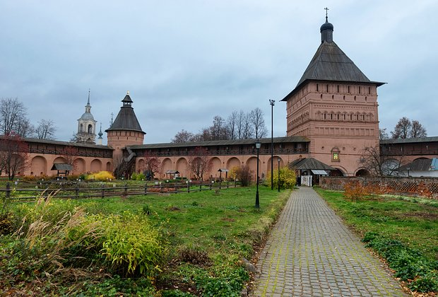 Куда съездить на выходные из Москвы в 2026 году: топ-12 идей для коротких путешествий