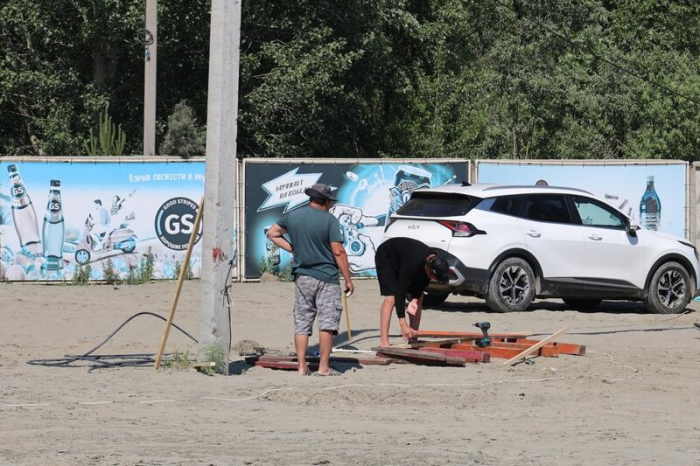 Солнце, песок и ожидание. Как выглядит городской пляж Барнаула в преддверии открытия