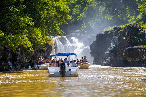 Куда поехать на майские праздники в 2026 году? Лучшие направления в России и за границей