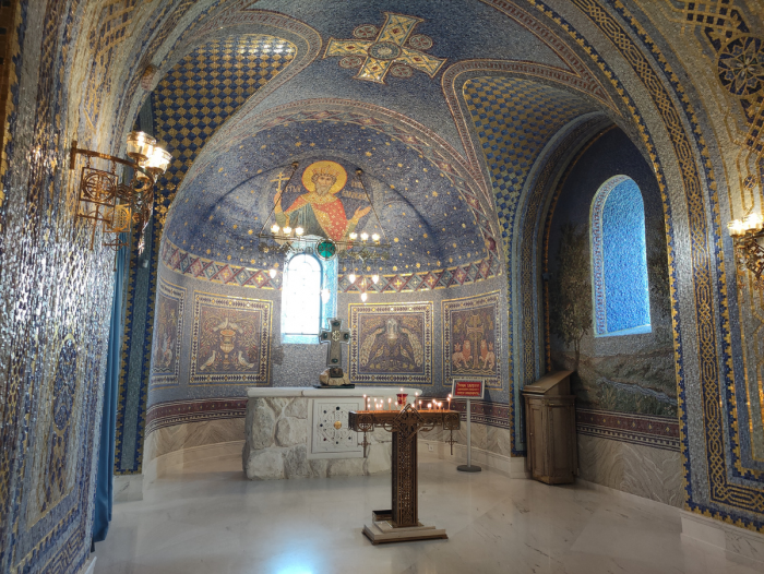 Вся итальянская делегация открыла рот: "Не могли русские такое сделать!" В Крыму из 100 миллионов кусочков построили 8-е чудо света.