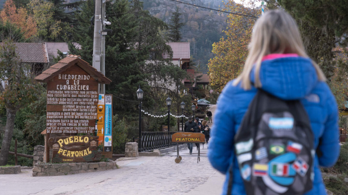 Пешком, на лодке или на осле: 9 мест, где нельзя ездить на машине