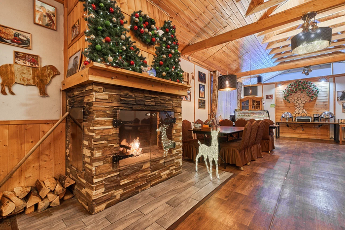 Альпаки, капуцины и лошади: отели России с собственными фермами