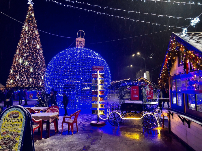 Главные новогодние ели Орла через призму времени