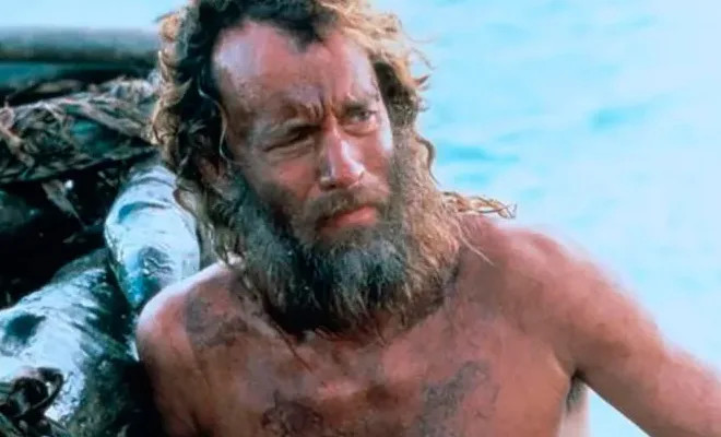 В 1809 году моряка вынесло на скалу посреди океана. С помощью весла и шкуры тюленя он прожил там 6 лет