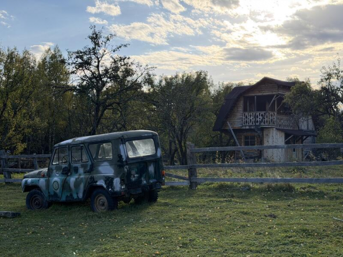 "От медведя не убежишь". Эксклюзивный репортаж из заповедника Яйлю, где живут косолапые