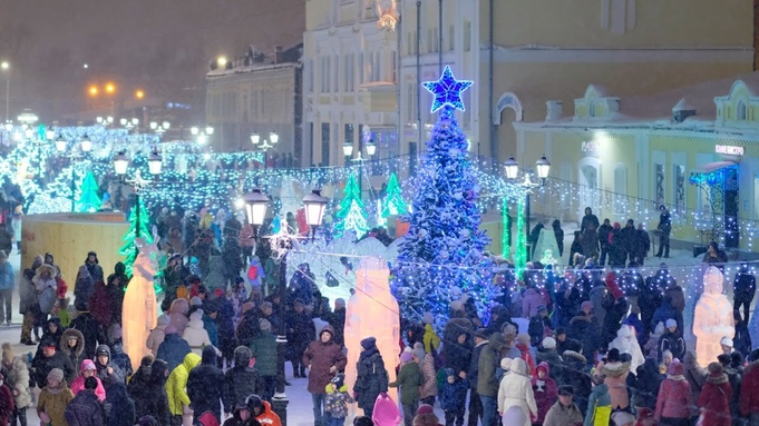 Когда откроется главная елка Барнаула в 2025 году и почему там обязательно нужно побывать?