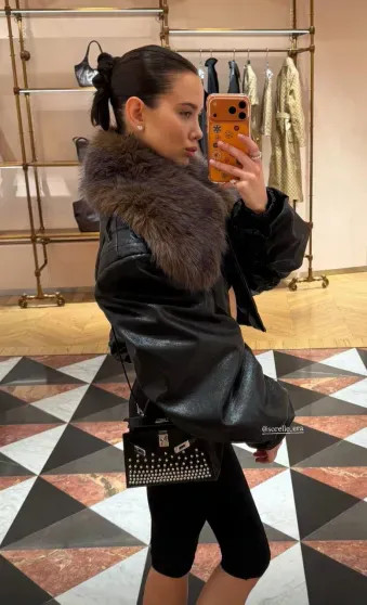 Курс на Восток: Ксения Собчак, Полина Киценко и Аврора Киба проводят время в Китае, а девушка Павла Дурова посетила Токио