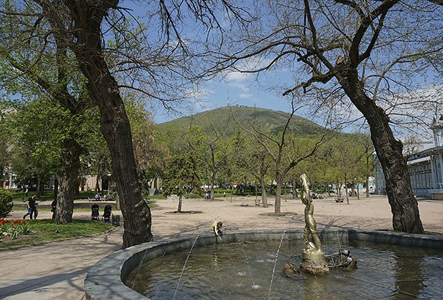 Куда поехать в апреле 2026 года? Отдых за границей и в России, на море и не только