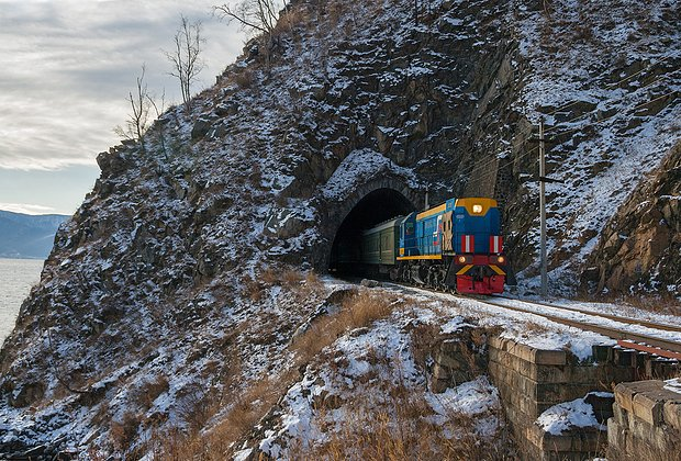 Озеро Байкал: где находится, как добраться, чем заняться зимой и летом
