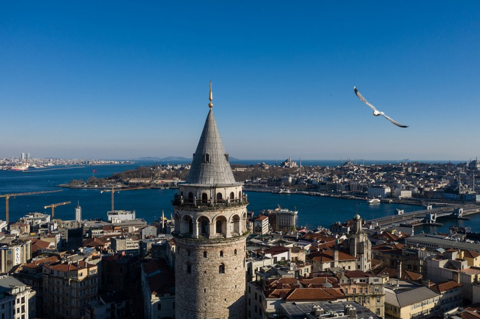 Постучись в его дверь. Как провести незабываемые выходные в турецком городе, который заменил россиянам Париж и Дубай