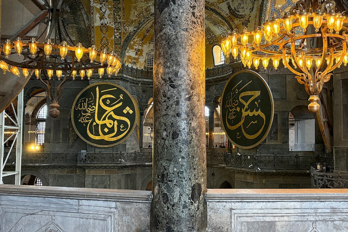 Постучись в его дверь. Как провести незабываемые выходные в турецком городе, который заменил россиянам Париж и Дубай