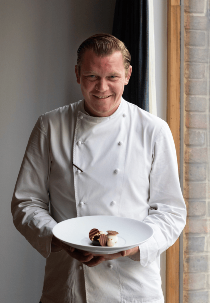Две звезды Michelin на Кипре: Alex Dilling проведёт гастрономические вечера в Cap St Georges Hotel & Resort