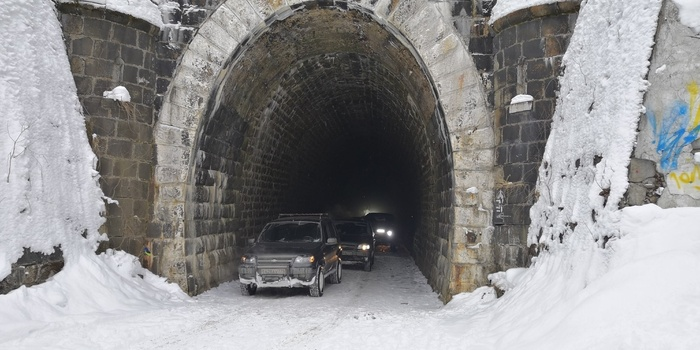 Заброшенное сердце Урала: путешествие по забытым рудникам и храмам