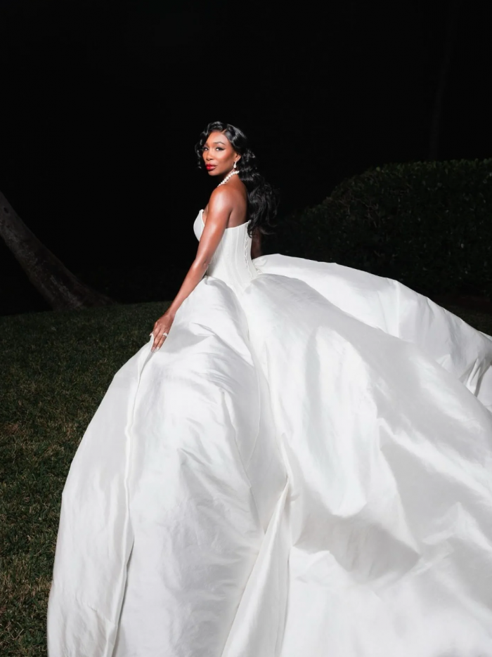 Сменила 10 платьев и получила яхту в подарок от сестры: как прошла свадьба теннисистки Винус Уильямс