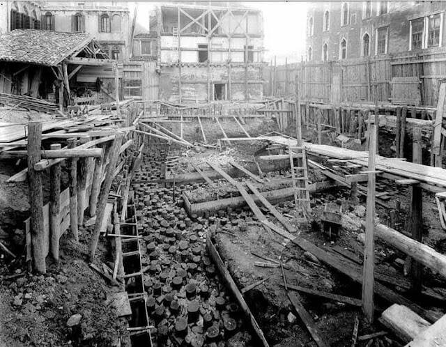 Почему Венеция уже много столетий не разрушается и не уходит под воду