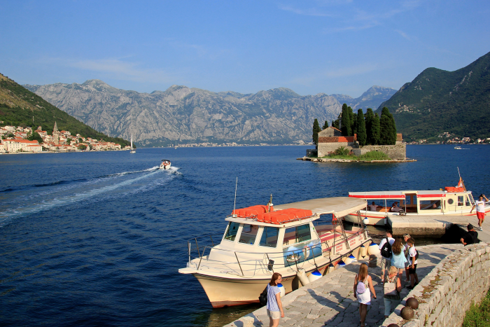 Куда поехать отдыхать летом 2026 года? Больше 20 направлений для отпуска в России и за границей