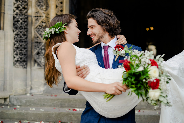 Как праздновать свадьбу в 2025-2026 годах? Современные традиции и актуальные старинные обычаи