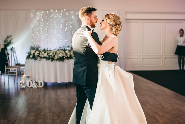 Как праздновать свадьбу в 2025-2026 годах? Современные традиции и актуальные старинные обычаи