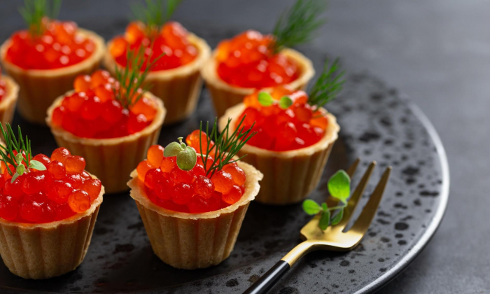 Как засолить икру в домашних условиях: 3 простых рецепта