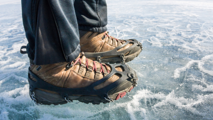 Ледяные вулканы: что выстреливает из жерла вместо лавы