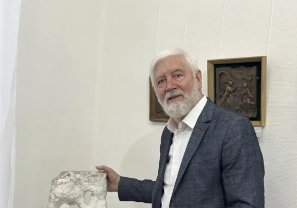 Юбилейная выставка скульптора Юрия Хмелевского проходит в Коломне