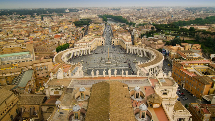 Шесть крошечных стран, которые реально пересечь пешком за один день